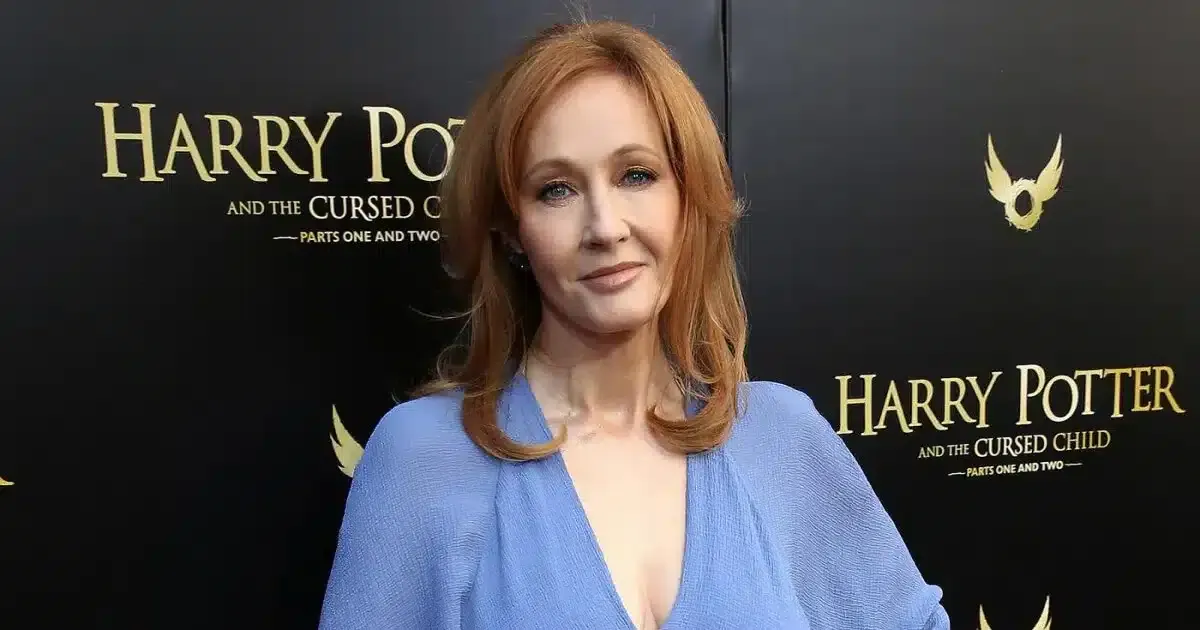 famous-authors-jk-rowling-bio-career-books-net-worth